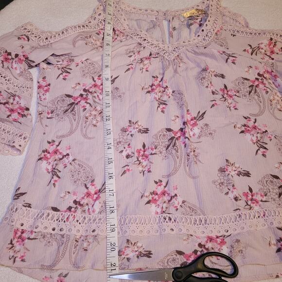 Penelope Peek a Boo -Cold Shoulder Pink Floral Top Blouse Womens Small - Picture 8 of 10